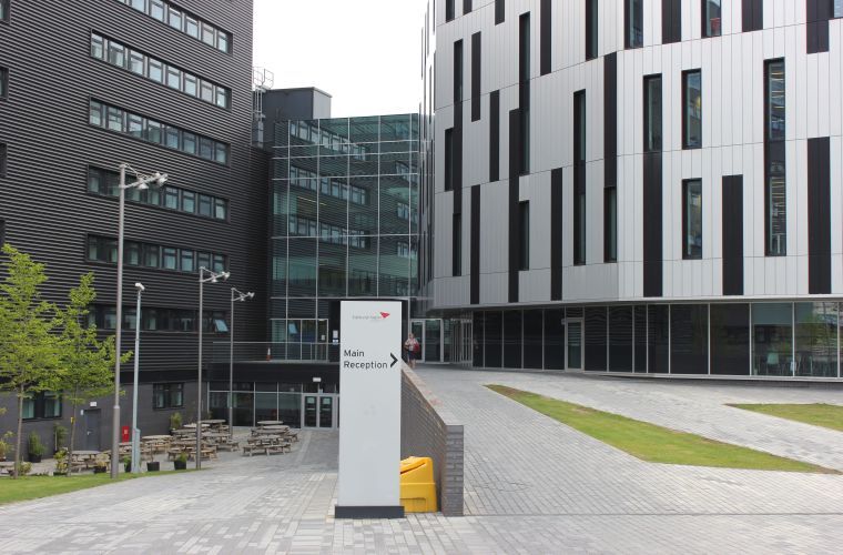 爱丁堡龙比亚大学排名